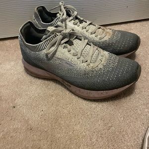Brooks running shoes 9.5